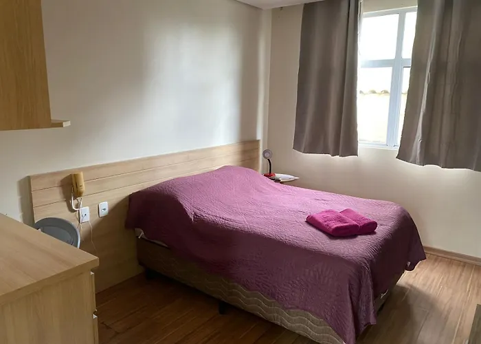 Flats da Júnia 110 - funcional com ar, garagem, tv, microondas, frigobar e 14 km aeroporto